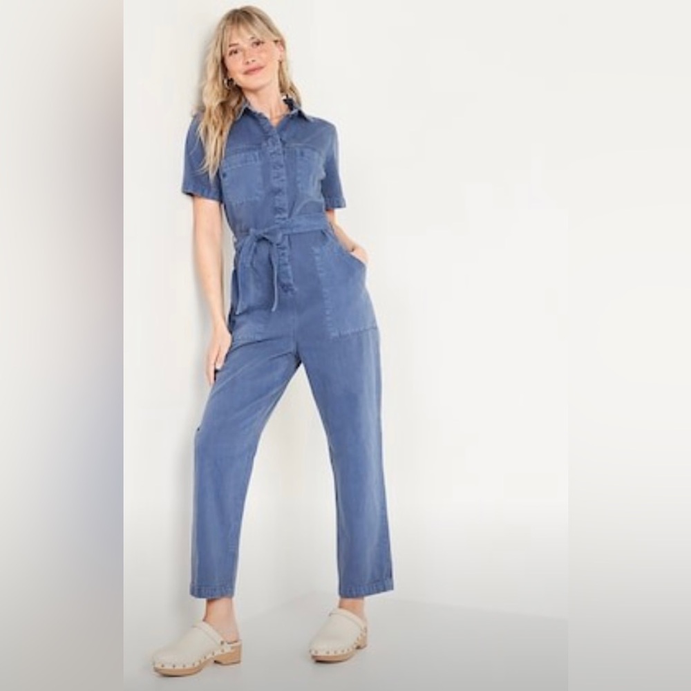 Button up Utility jumpsuit with tie - blue Old Navy size medium